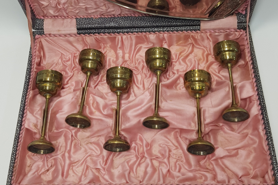 1900 BAŞLARI KUTUSUNDA LİKÖR TAKIMI