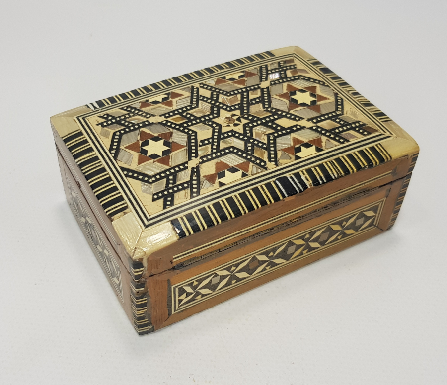 ANTİKA MARKÜTERİ KUTU