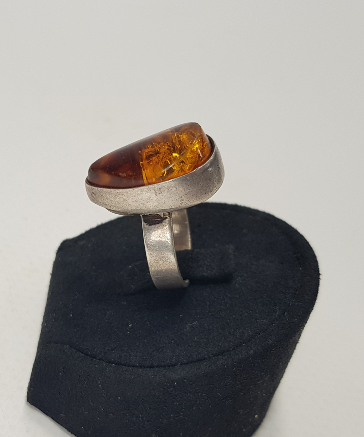 KEHRİBAR TAÇLI ÖZEL YAPIM GÜMÜŞ YÜZÜK