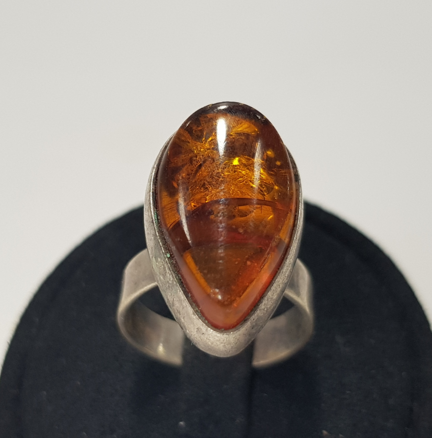 KEHRİBAR TAÇLI ÖZEL YAPIM GÜMÜŞ YÜZÜK