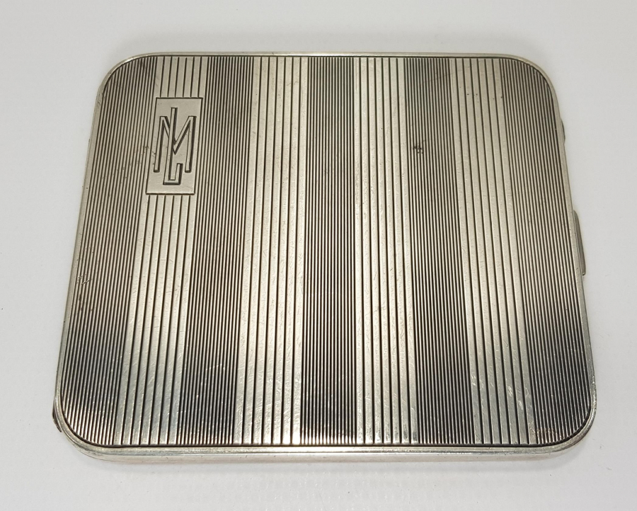 LM İNİSİYALLİ GÜMÜŞ SİGARA TABAKASI 