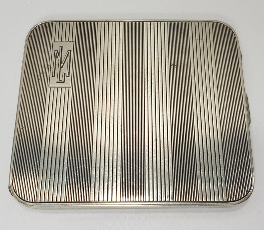 LM İNİSİYALLİ GÜMÜŞ SİGARA TABAKASI 