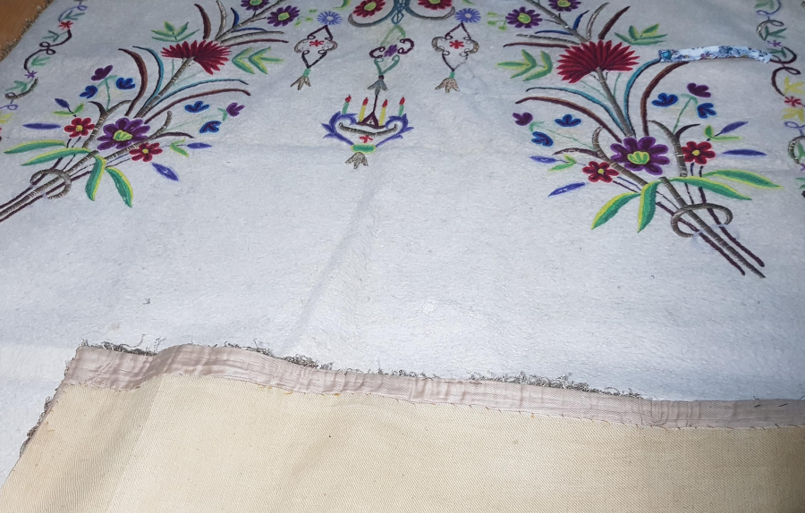 OSMANLI DÖNEMİ TEKKE İŞİ SUZANİ İŞÇİLİKLİ KEÇE SECCADE