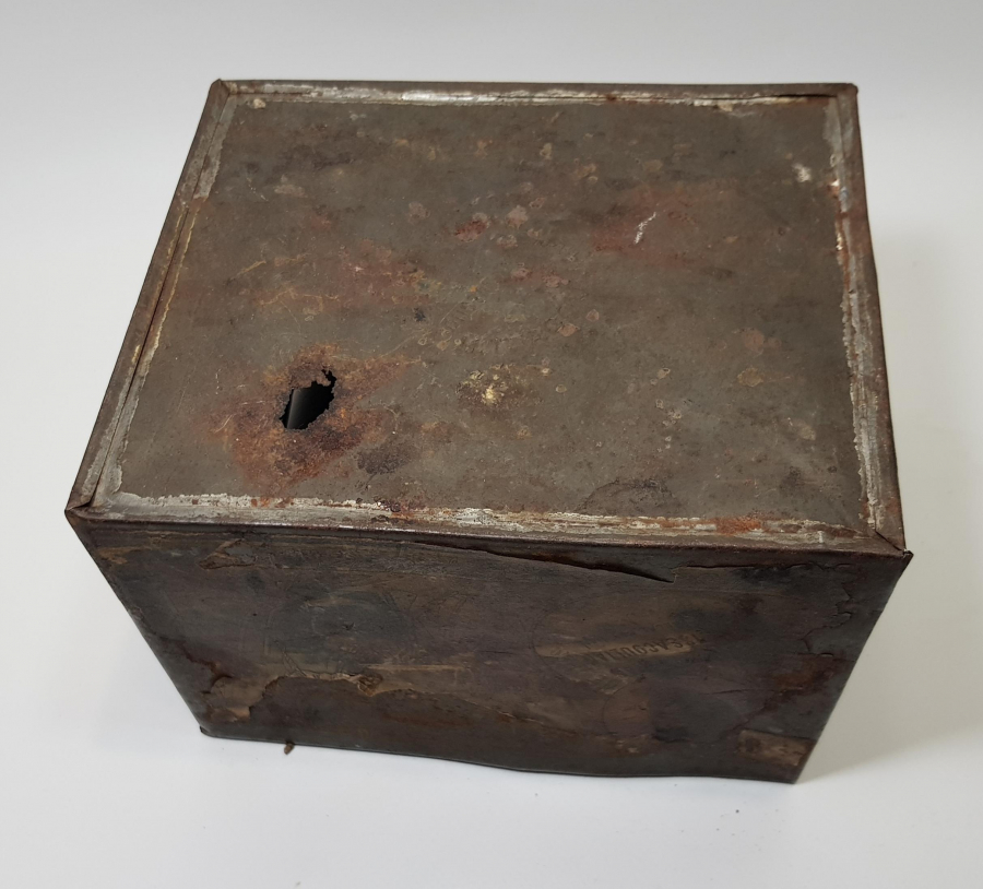 OSMANLI DÖNEMİ YAVROUIAN & ISSACOULIAN TENEKE LOKUM & ŞEKERLEME KUTUSU