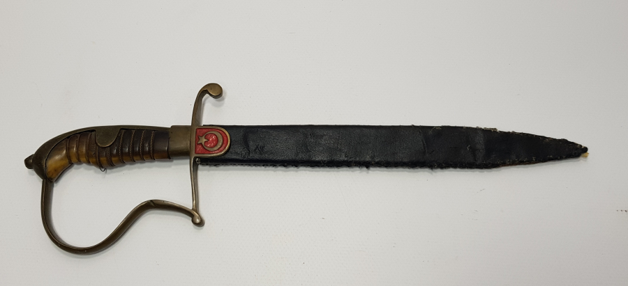 BOYNUZ SAPLI NADİR FORMDA SUBAY MEÇİ