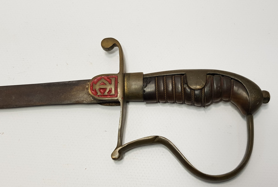 BOYNUZ SAPLI NADİR FORMDA SUBAY MEÇİ