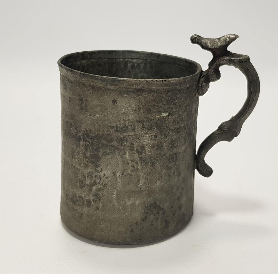 1. DÜNYA SAVAŞI DÖNEMİ ÜZERİ KUŞ APLİKELİ BAKIR OSMANLI SUBAY BARDAĞI