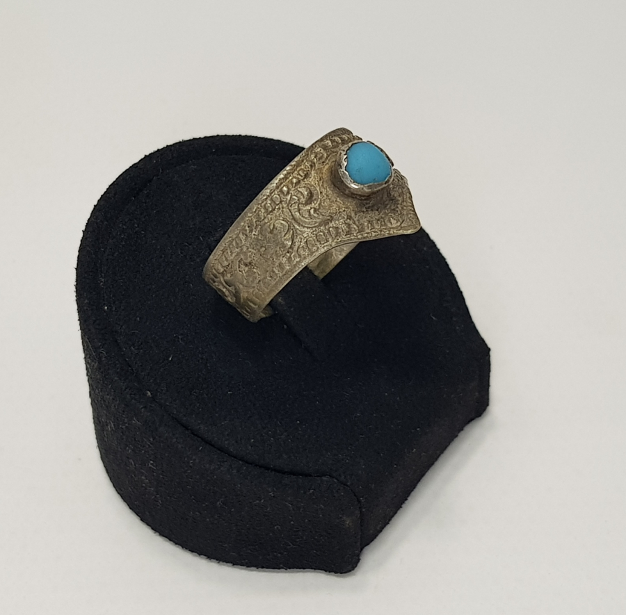 OSMANLI DÖNEMİ ZİHGİR FORMUNDA TURKUAZ TAŞLI GÜMÜŞ YÜZÜK