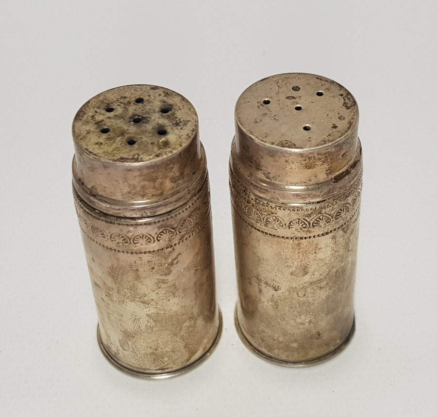 BİR ÇİFT GÜMÜŞ TUZLUK