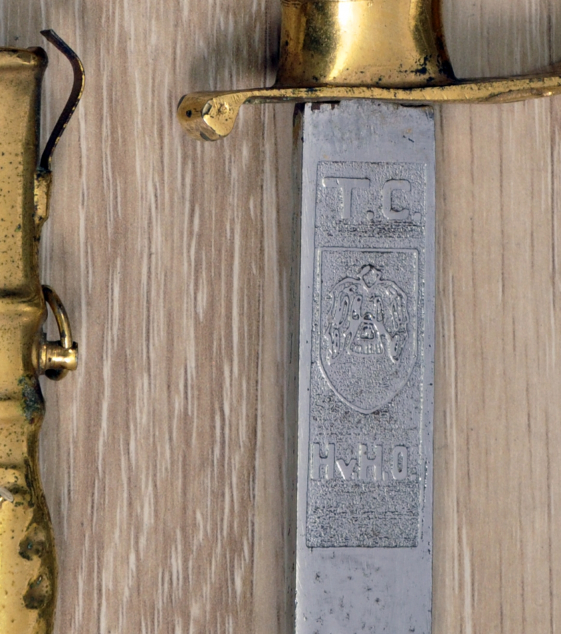 BOYNUZ SAPLI HAVACI SUBAY KILICI