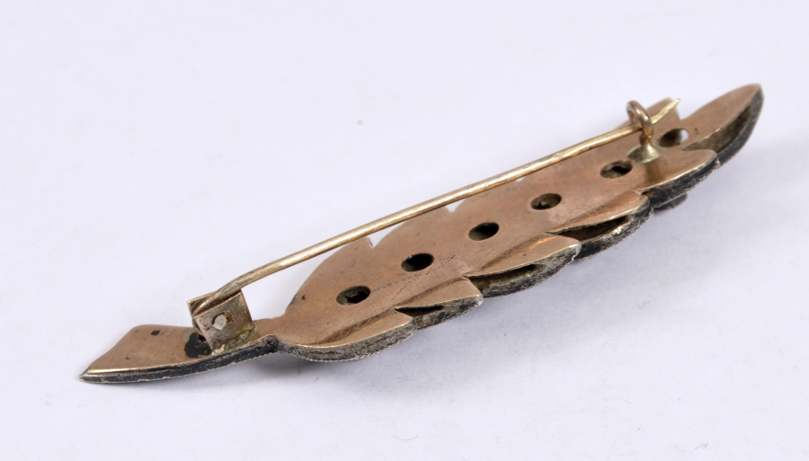 BAŞAK FORMLU ELMAS BROŞ