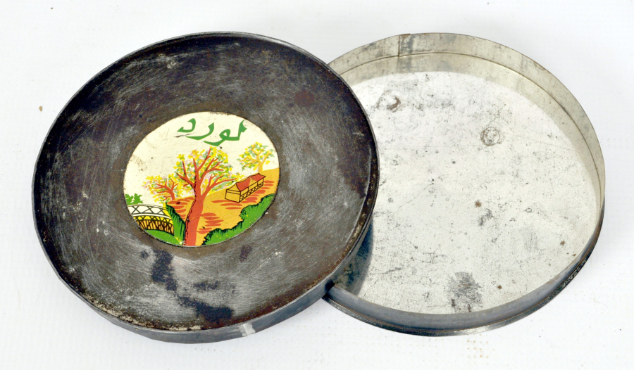 ÜZERİ OSMANLICA LORD YAZILI KUTU