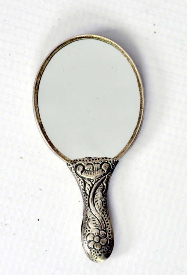 GÜMÜŞ ÇANTA MODEL EL AYNASI