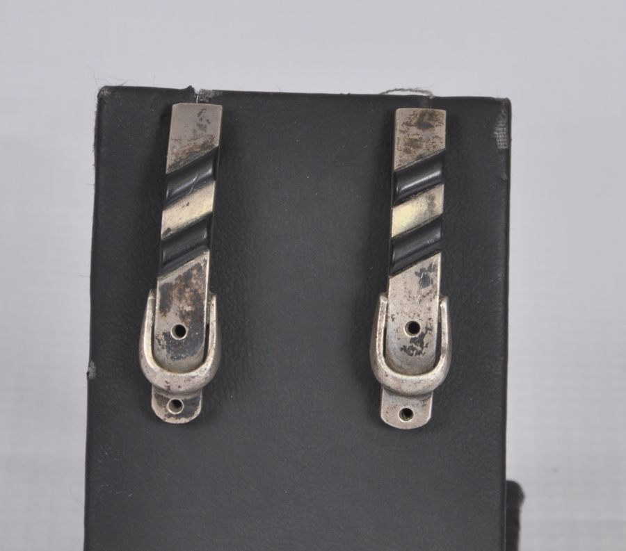 KEMER ŞEKLİNDE YAPILMIŞ ÖZEL YAPIM GÜMÜŞ KÜPE