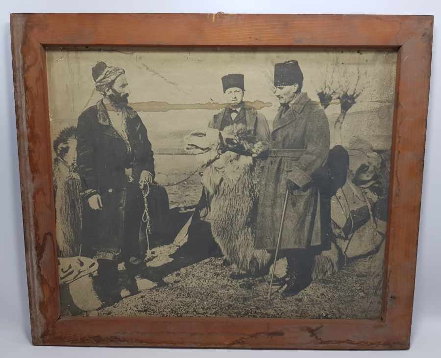 DEV BOY ATATÜRK FOTOĞRAFI 