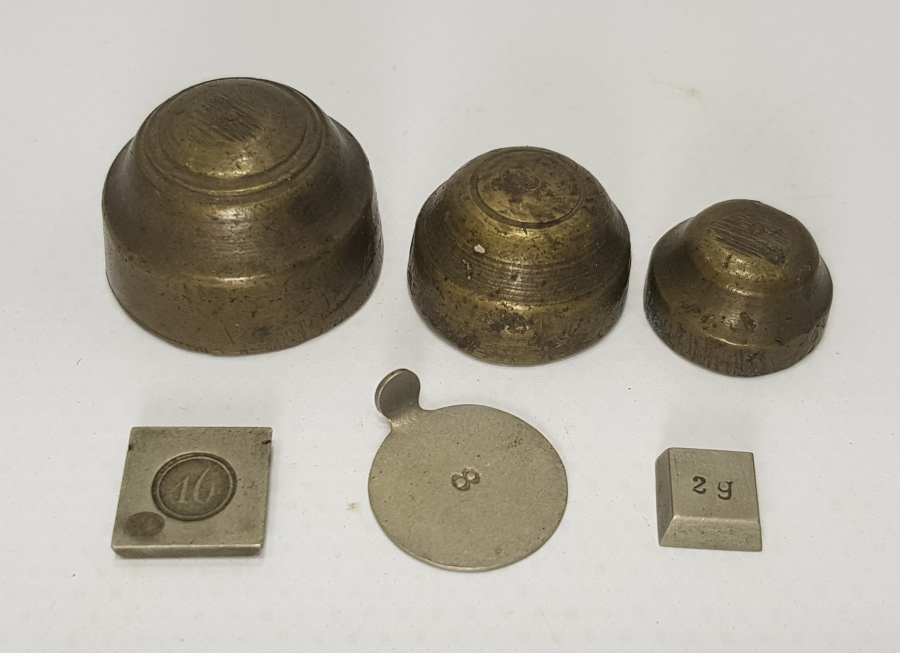 KUYUMCU TERAZİSİ ANTİKA DİRHEM VE AĞIRLIK LOTU 