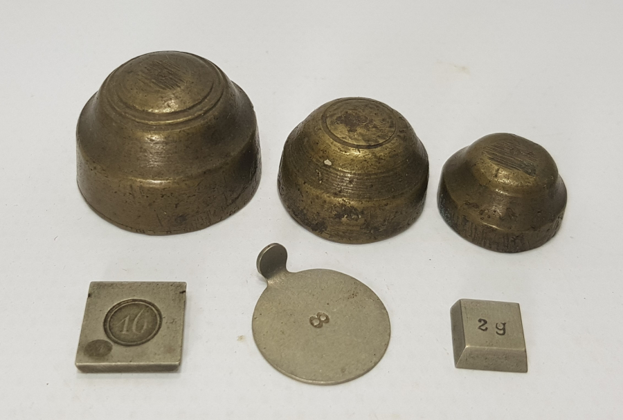 KUYUMCU TERAZİSİ ANTİKA DİRHEM VE AĞIRLIK LOTU 