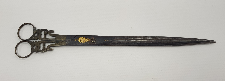 ALTIN KAKMA İŞLEMELİ VE OSMANLICA YAZILI HATTAT MAKASI