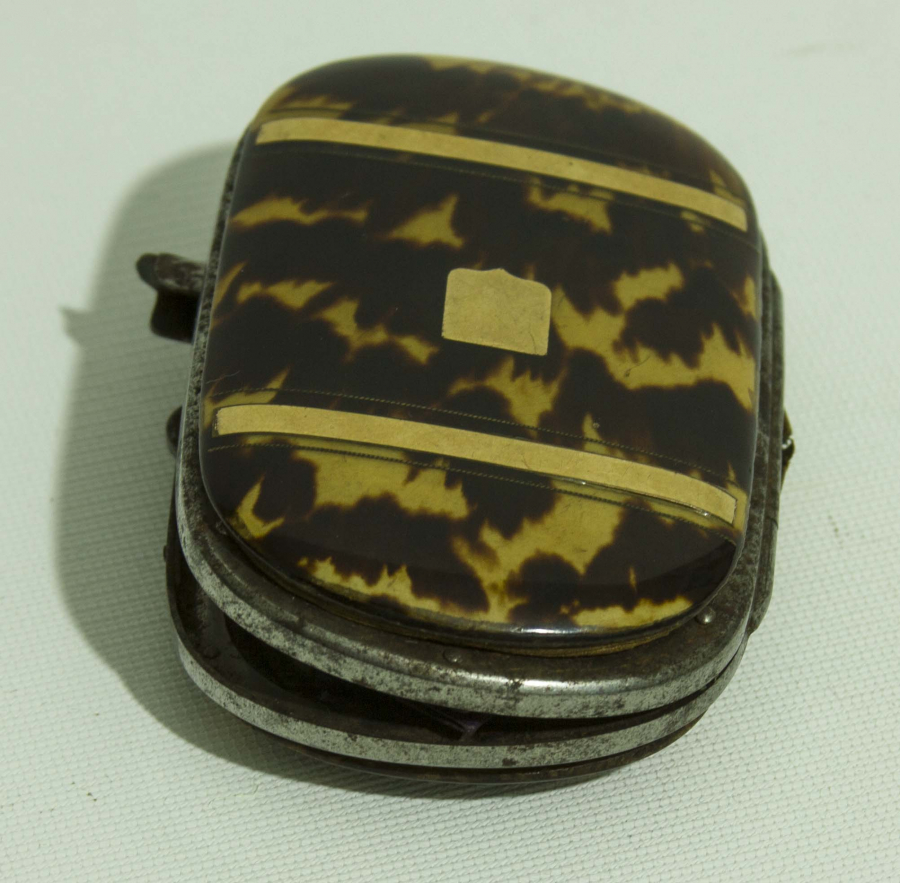 FRANSIZ YAPIMI BAĞA ÜZERİ 14 AYAR ALTIN BOZUK PARA CÜZDANI