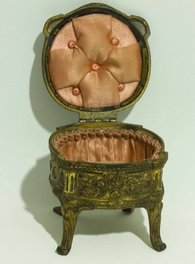 FRANSIZ DEPOSEE MÜCEVHER KUTUSU