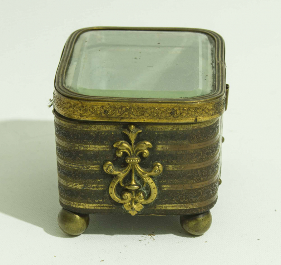 KRİSTAL CAMLI MÜCEVHER KUTUSU