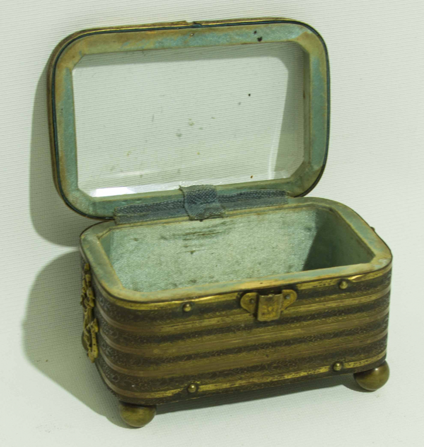 KRİSTAL CAMLI MÜCEVHER KUTUSU