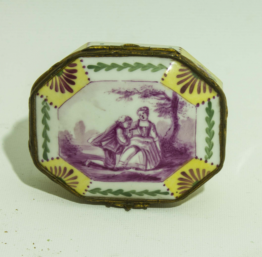 MEISSEN DAMGALI PORSELEN MÜCEVHER KUTUSU