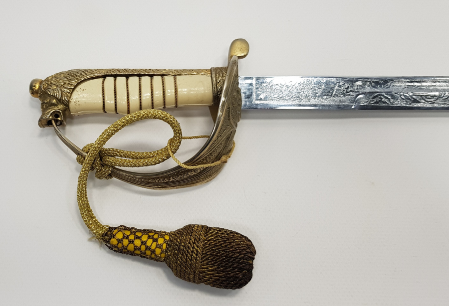 DENİZCİ SUBAY KILICI 