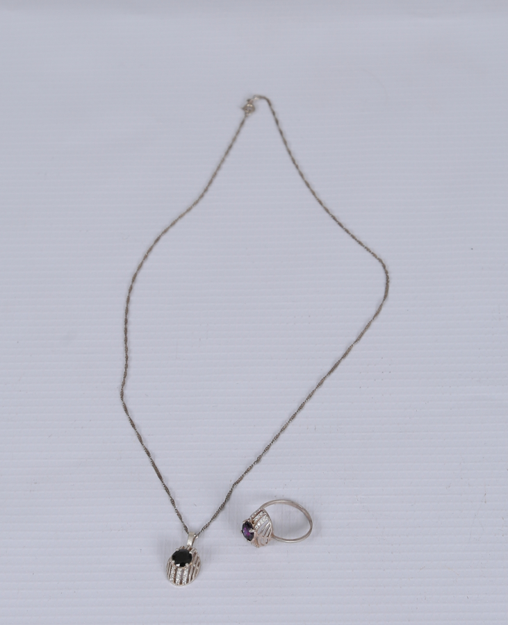 AYNI MODEL YÜZÜK & KOLYE TAKIMI