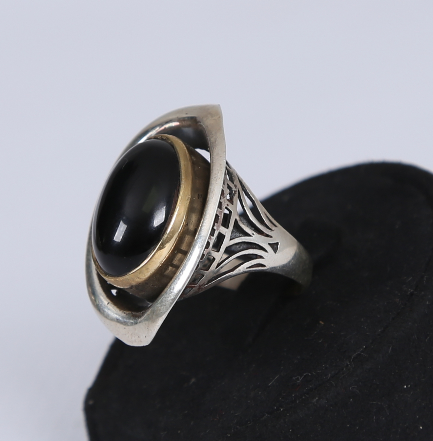 OLTU TAŞLI ÖZEL DİZAYN GÜMÜŞ YÜZÜK