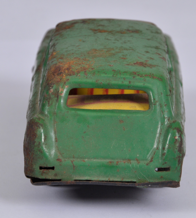 OPEL MARKA ANTİKA TENEKE OYUNCAK ARABA