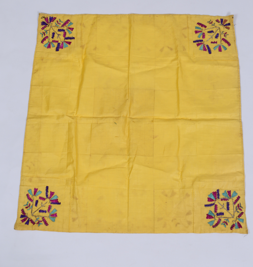 OSMANLI DÖNEMİ 4 KÖŞESİ İŞLEMELİ DAMAT MENDİLİ