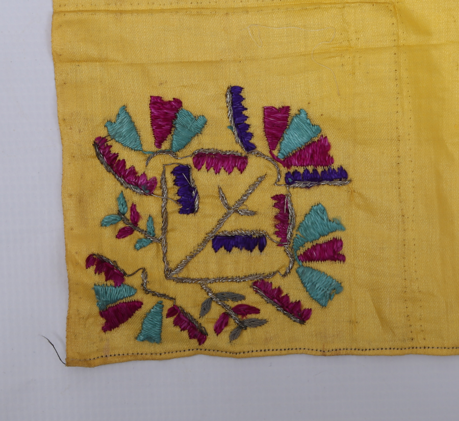 OSMANLI DÖNEMİ 4 KÖŞESİ İŞLEMELİ DAMAT MENDİLİ