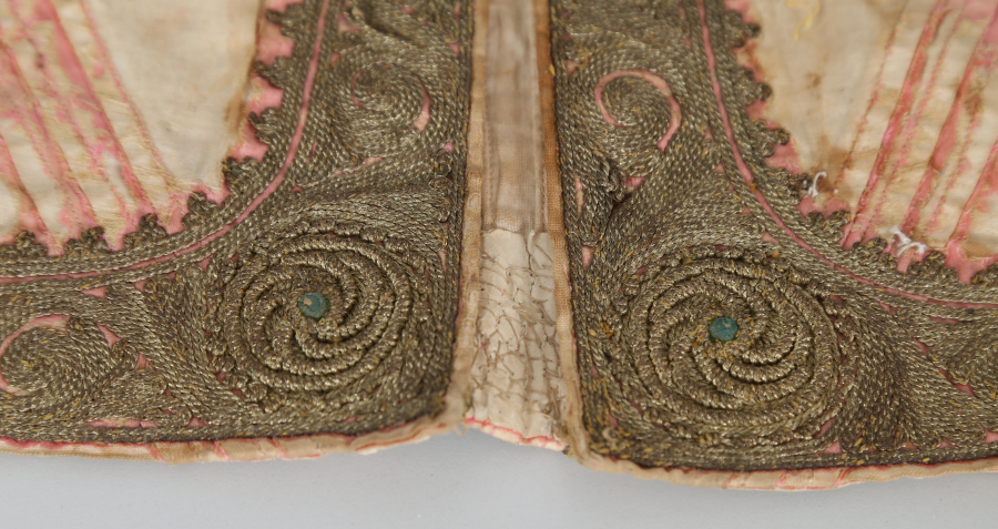 OSMANLI DÖNEMİ ÇARKIFELEK MOTİFLİ ARNAVUT İŞİ CEPKEN 