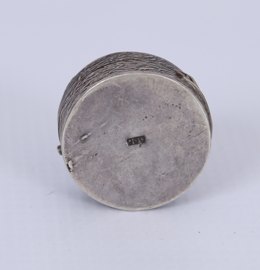 LAPİS TAŞLI TELKARİ İŞÇİLİKLİ GÜMÜŞ KUTU