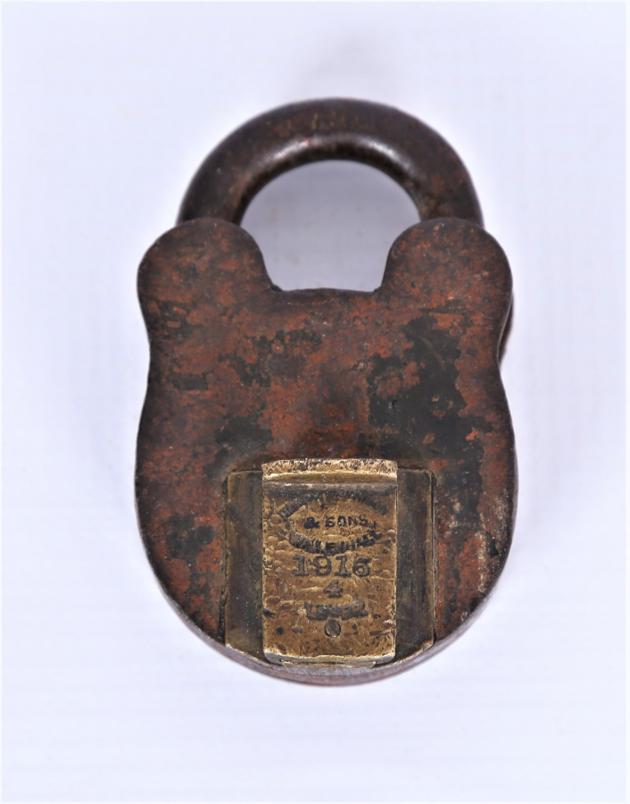 1916 TARİHLİ ASMA KİLİT