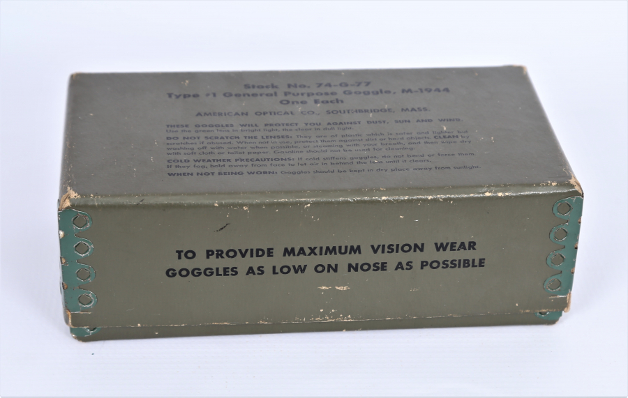 İKİNCİ DÜNYA SAVAŞI 1944 TARİHLİ KUTUSUNDA PİLOT GÖZLÜĞÜ