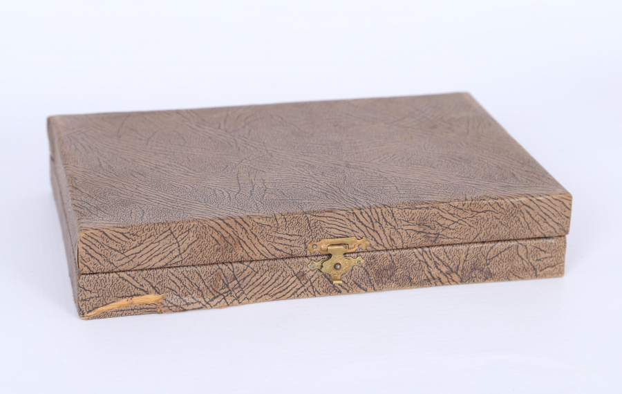 KUTUSUNDA GÜMÜŞ ÇATAL KAŞIK BIÇAK SETİ 