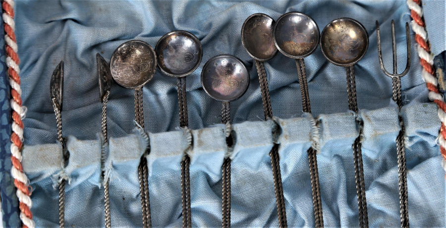 KUTUSUNDA TELKARİ GÜMÜŞ ÇAY KAŞIĞI SETİ 