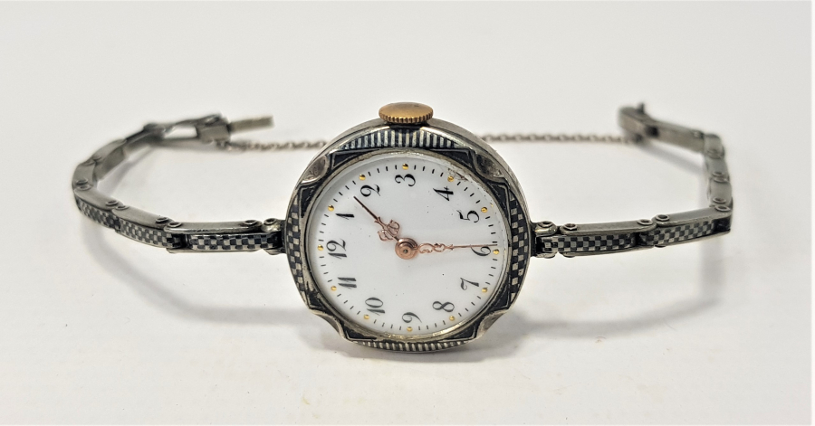 1900'LERDEN SAVATLI GÜMÜŞ BAYAN KOL SAATİ 