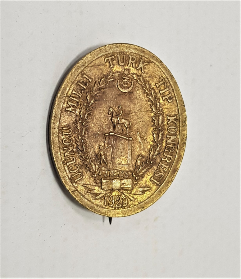 1929 ÜÇÜNCÜ MİLLİ TÜRK TIP KONGRESİ ROZET - NADİR 