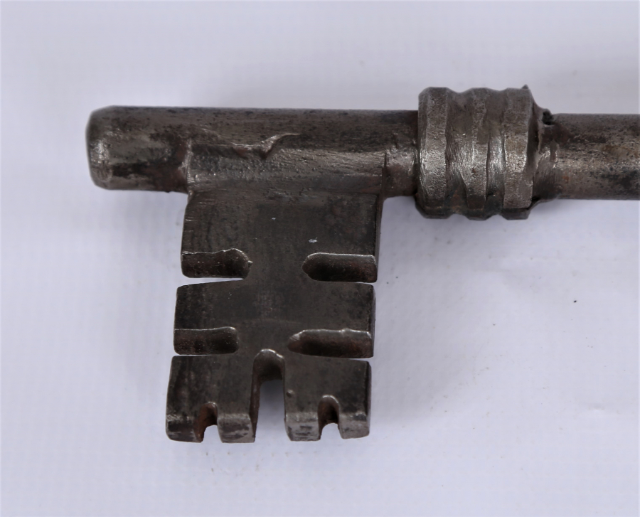 40 CM DEV BOY ANAHTAR