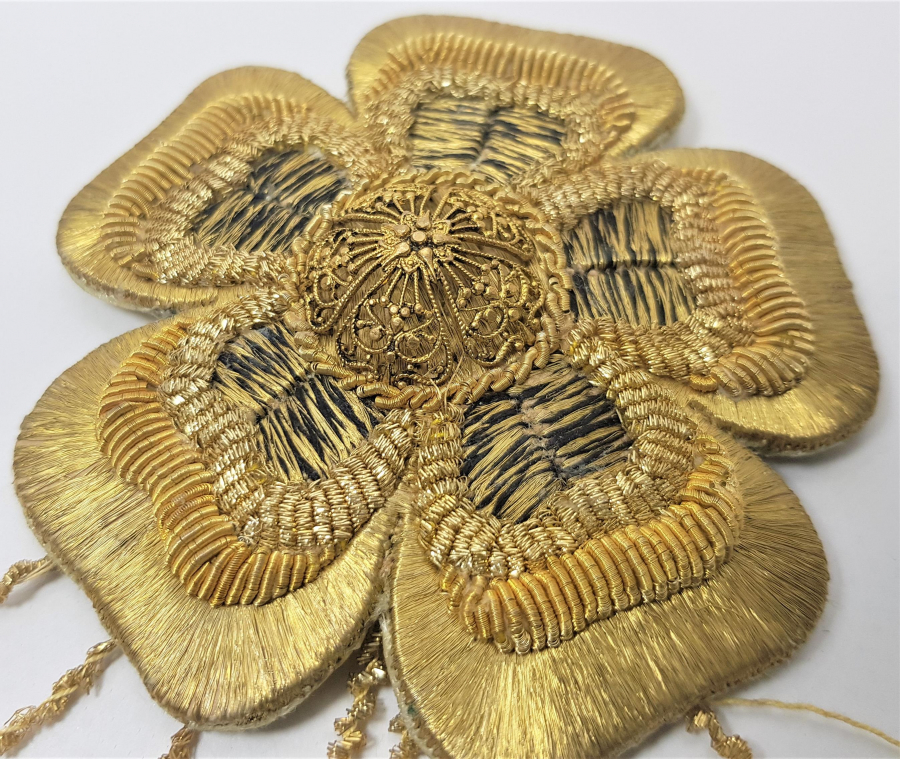 OSMANLI DÖNEMİ ALTIN VE SIRMA İŞÇİLİKLİ GELİN SÜSÜ 