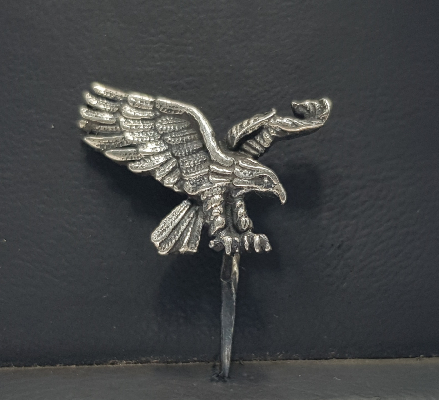 KARTAL FİGÜRLÜ GÜMÜŞ ROZET 