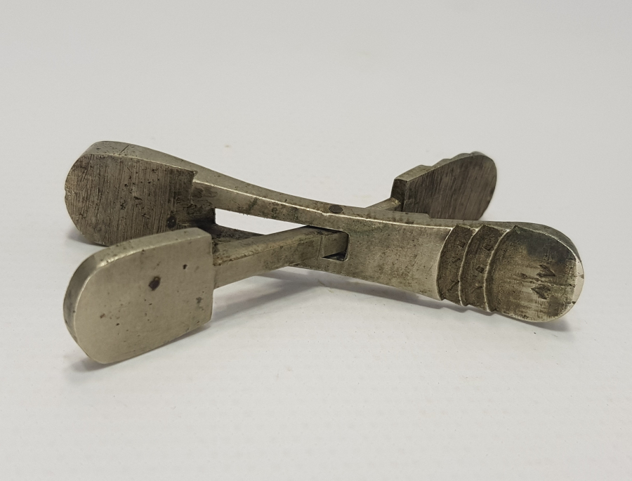 LEON MARKA OSMANLICA YAZILI KUYUMCU TERAZİSİ 