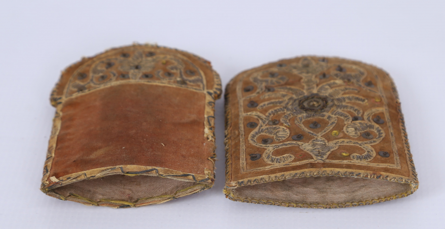 OSMANLI DÖNEMİ NADİR FORMDA SIRMA İŞÇİLİKLİ CÜZDAN