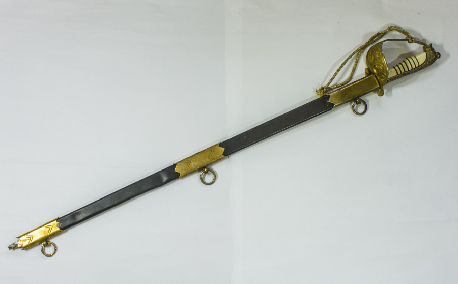 CUMHURİYET BAŞI DONANMA SUBAY KILICI