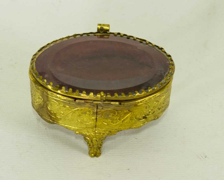 ALTIN VERMEYLİ KRİSTAL CAMLI MÜCEVHER KUTUSU