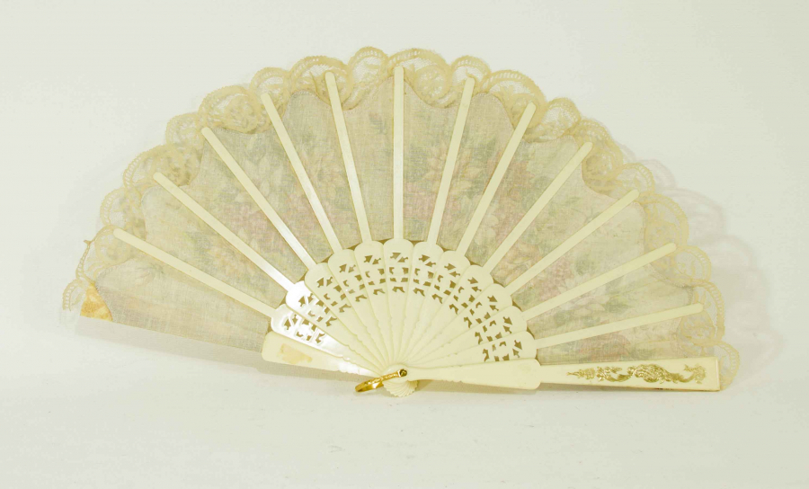 FRANSIZ YAPIMI İMZALI ANTİKA KUMAŞ YELPAZE