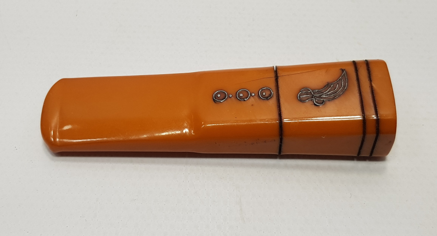 GÜMÜŞ ÇAKMA BAYRAK VE KILIÇ İŞLEMELİ KATALİN AĞIZLIK